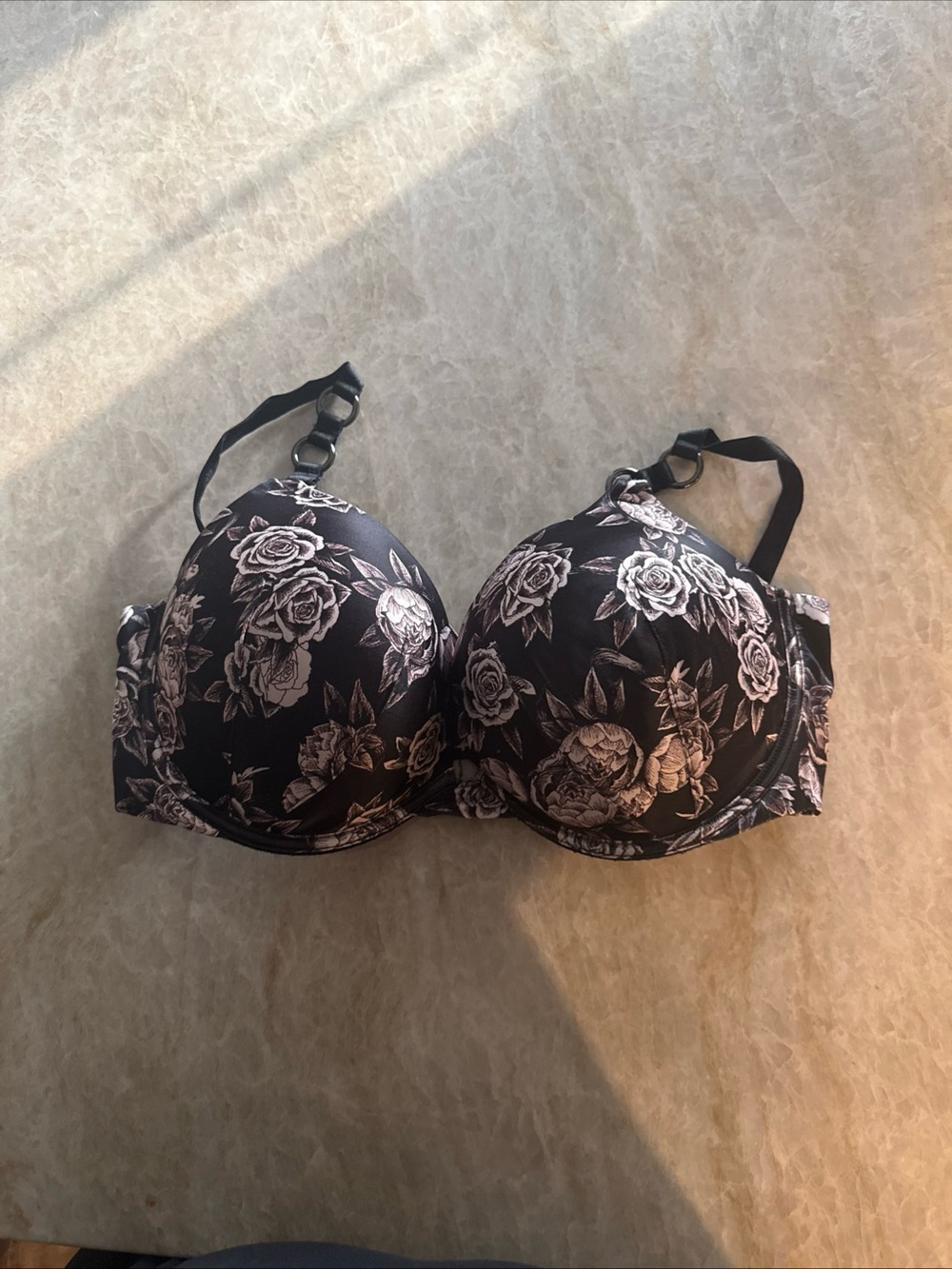 Very Sexy Victoria Secret Push Up Bra S 38D